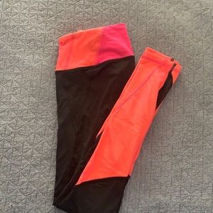 Victoria Secrets leggings ! Like New